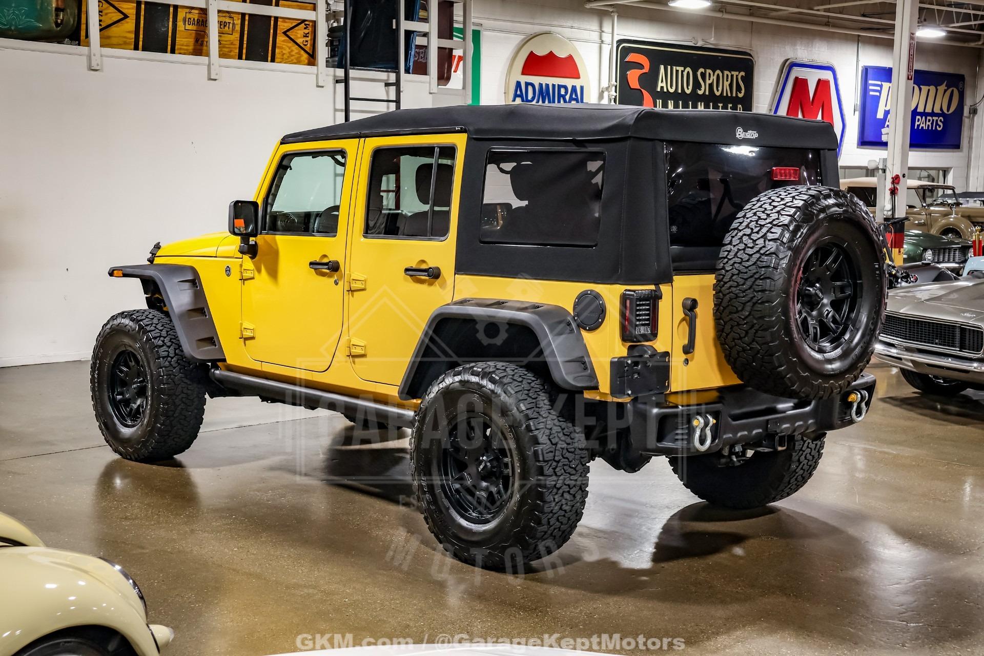 2015 Jeep Wrangler Unlimited Altitude - 3
