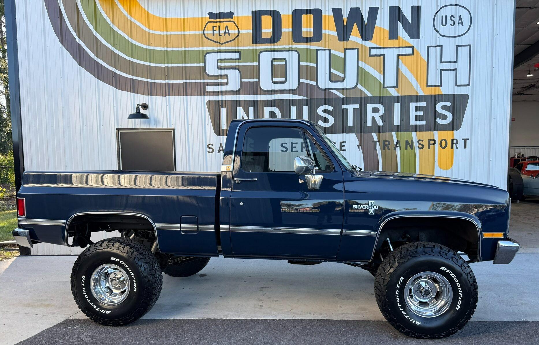 1987 Chevrolet K10 Silverado 4x4 - 2