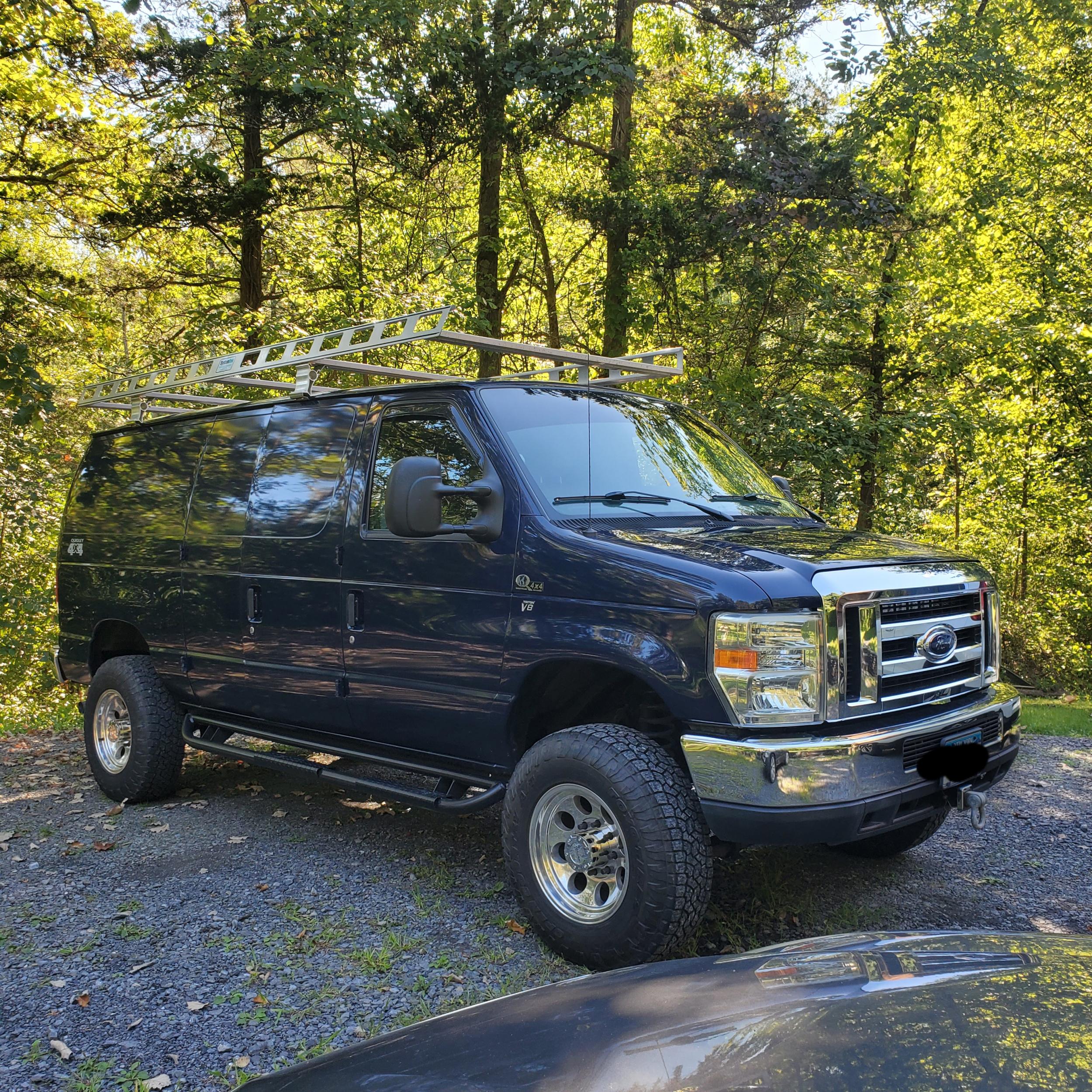 2011 Ford E-250 4x4 - 4