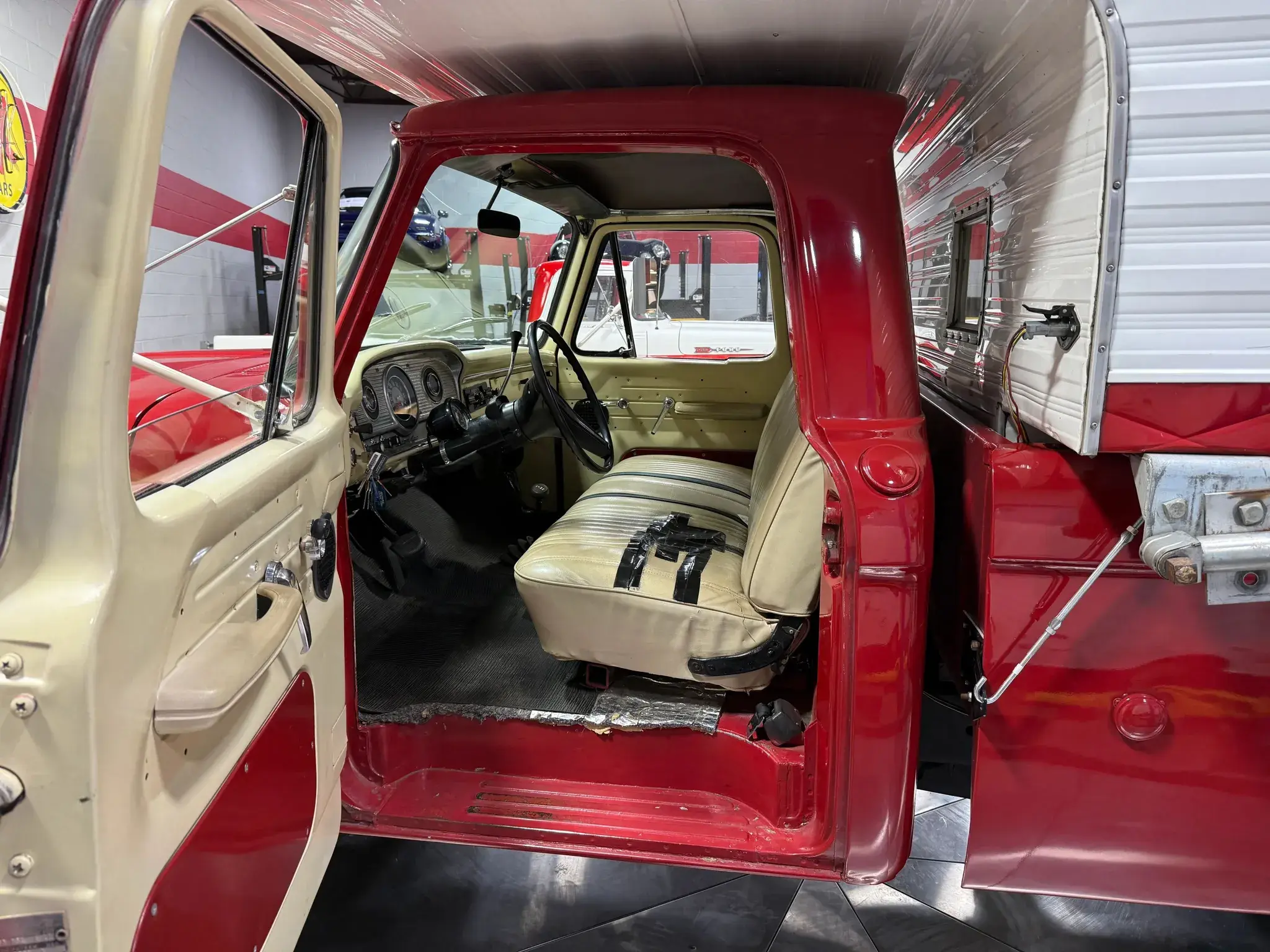 1963 Ford F250 Pickup & Camper