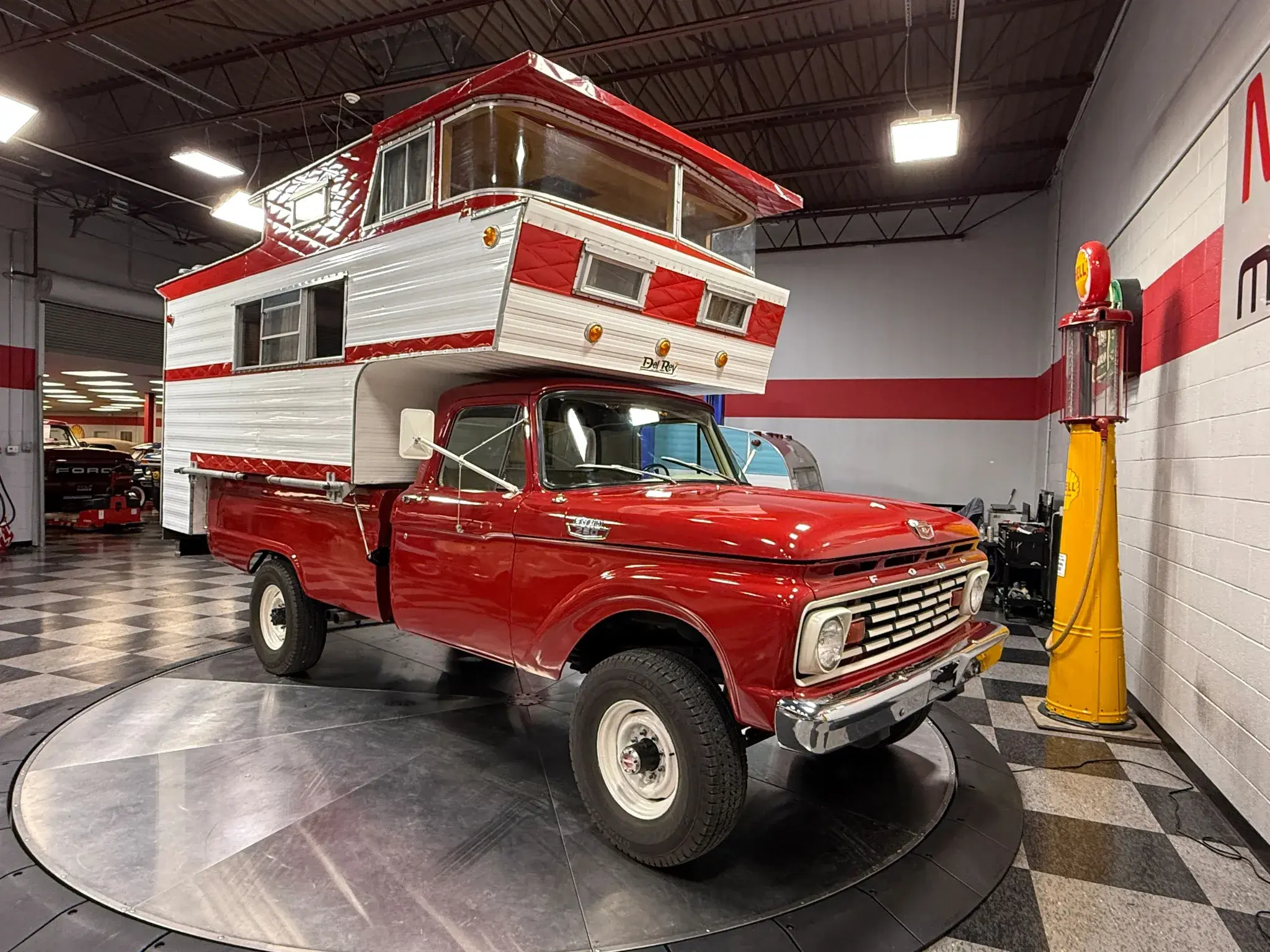 1963 Ford F250 Pickup & Camper - 5