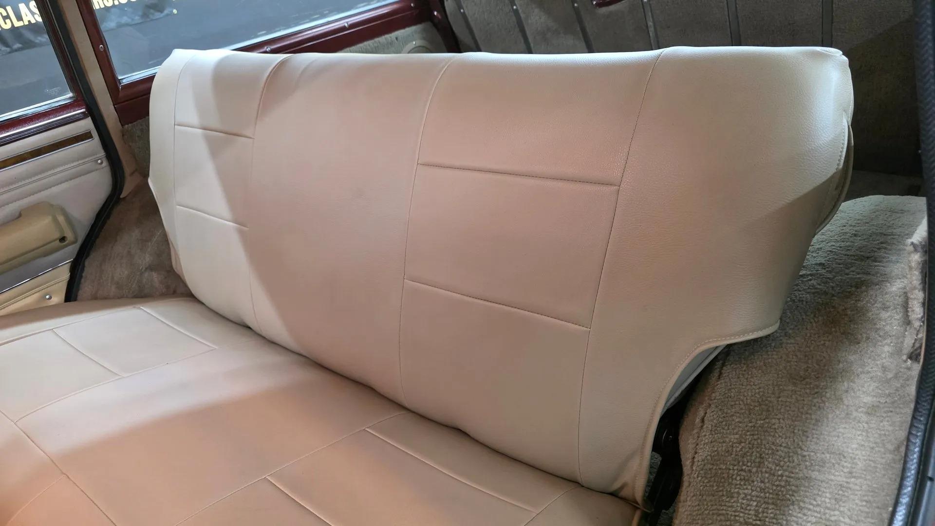 1984 Jeep Grand Wagoneer