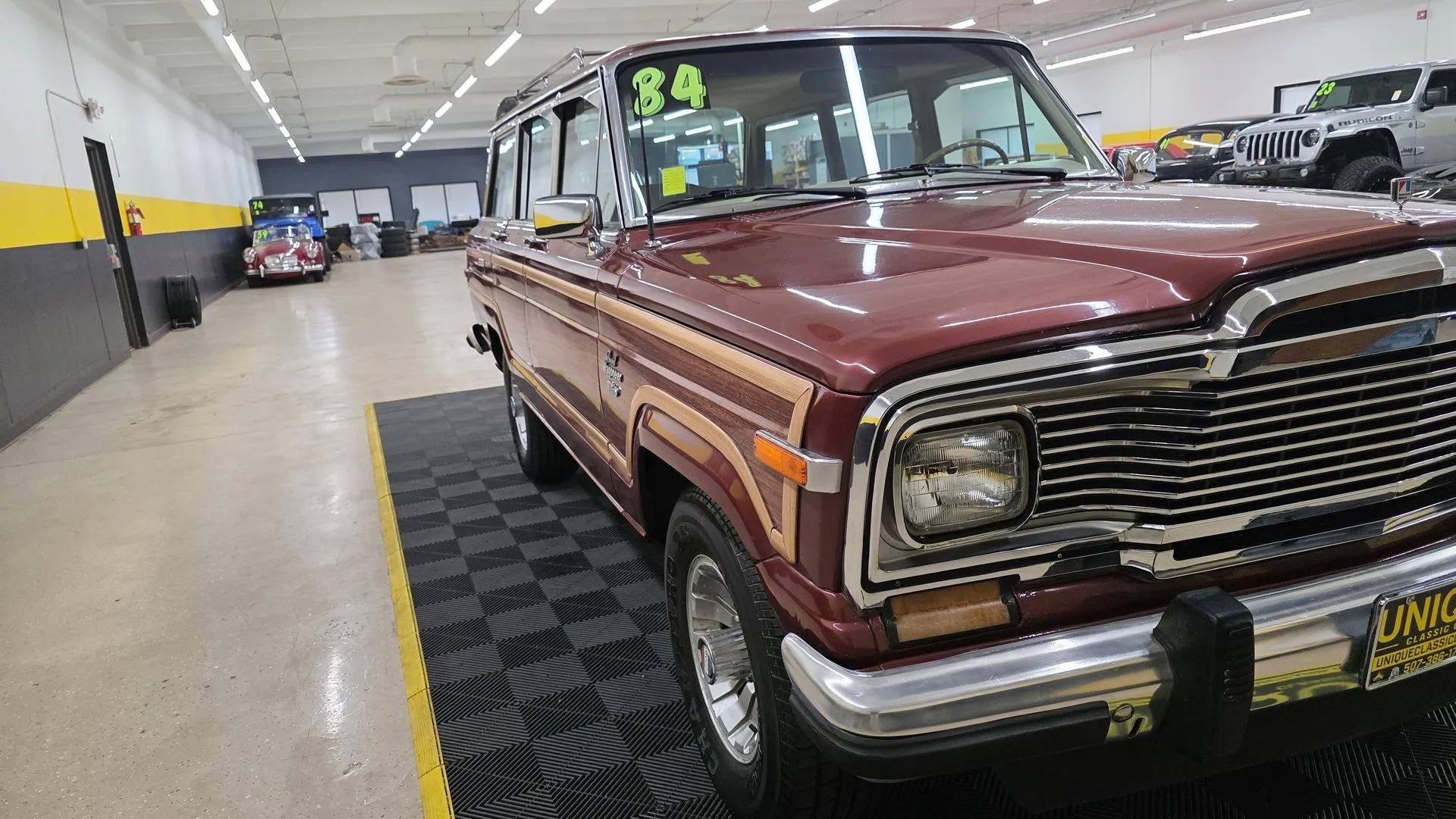 1984 Jeep Grand Wagoneer