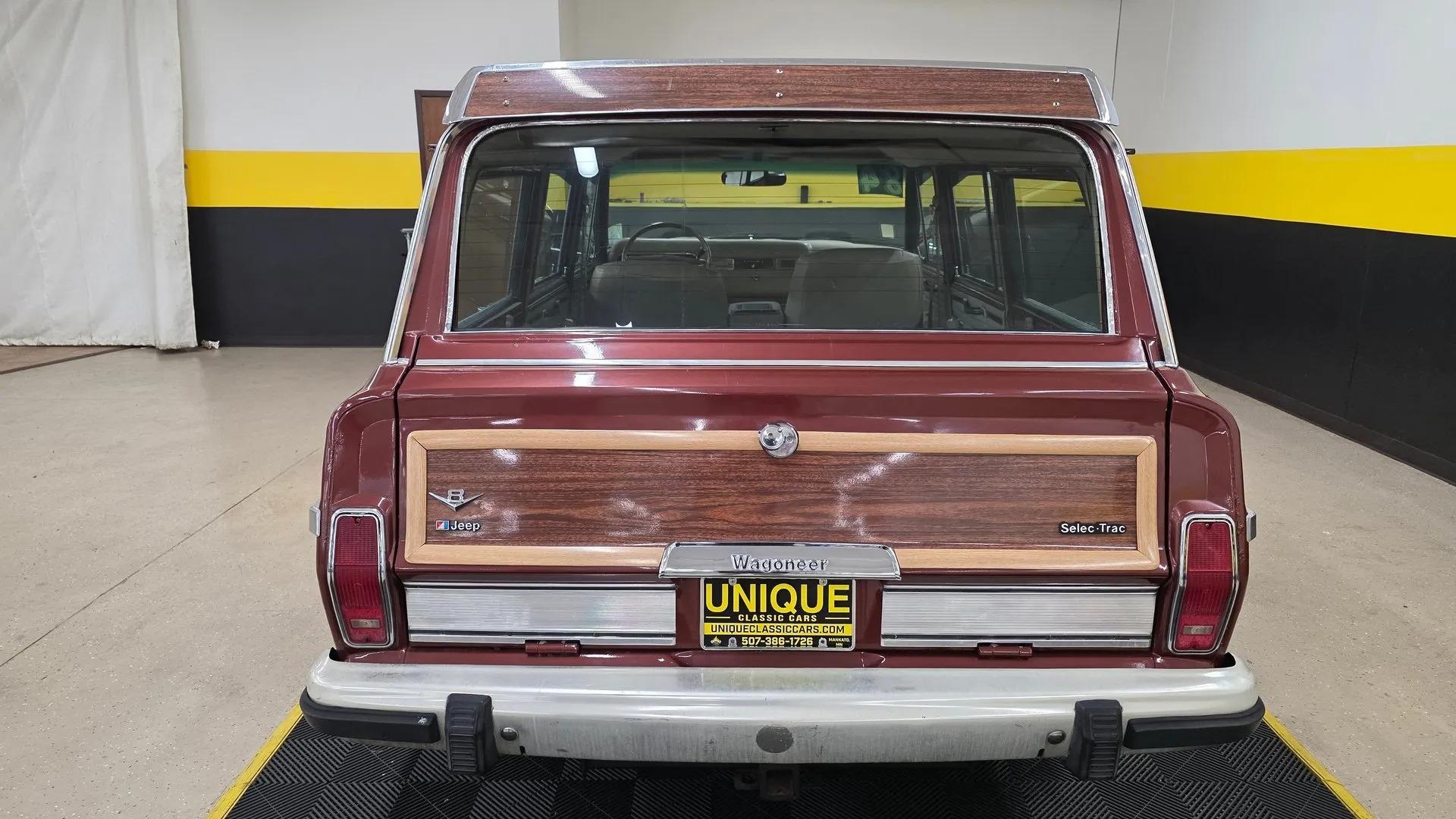 1984 Jeep Grand Wagoneer - 5