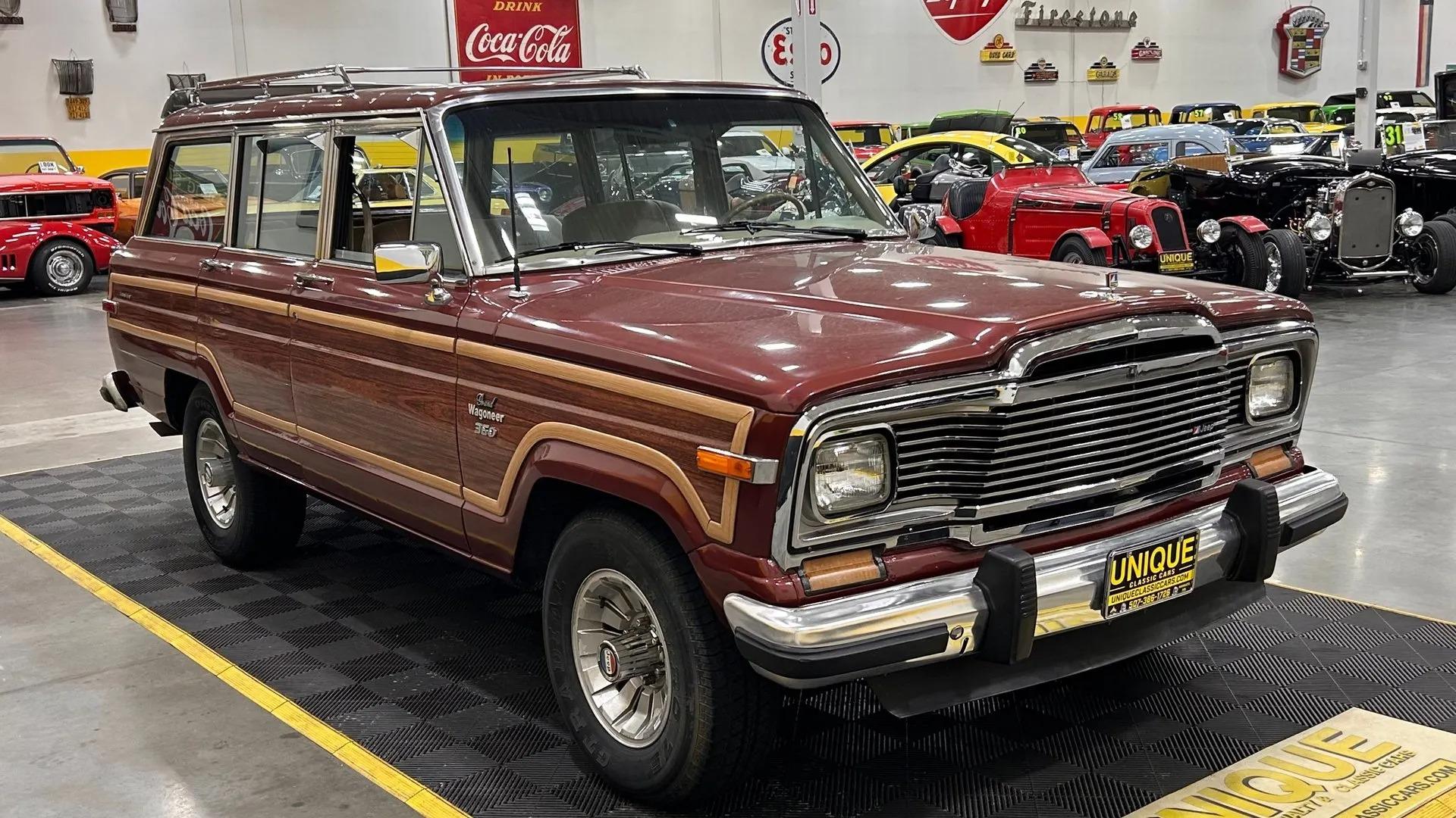 1984 Jeep Grand Wagoneer