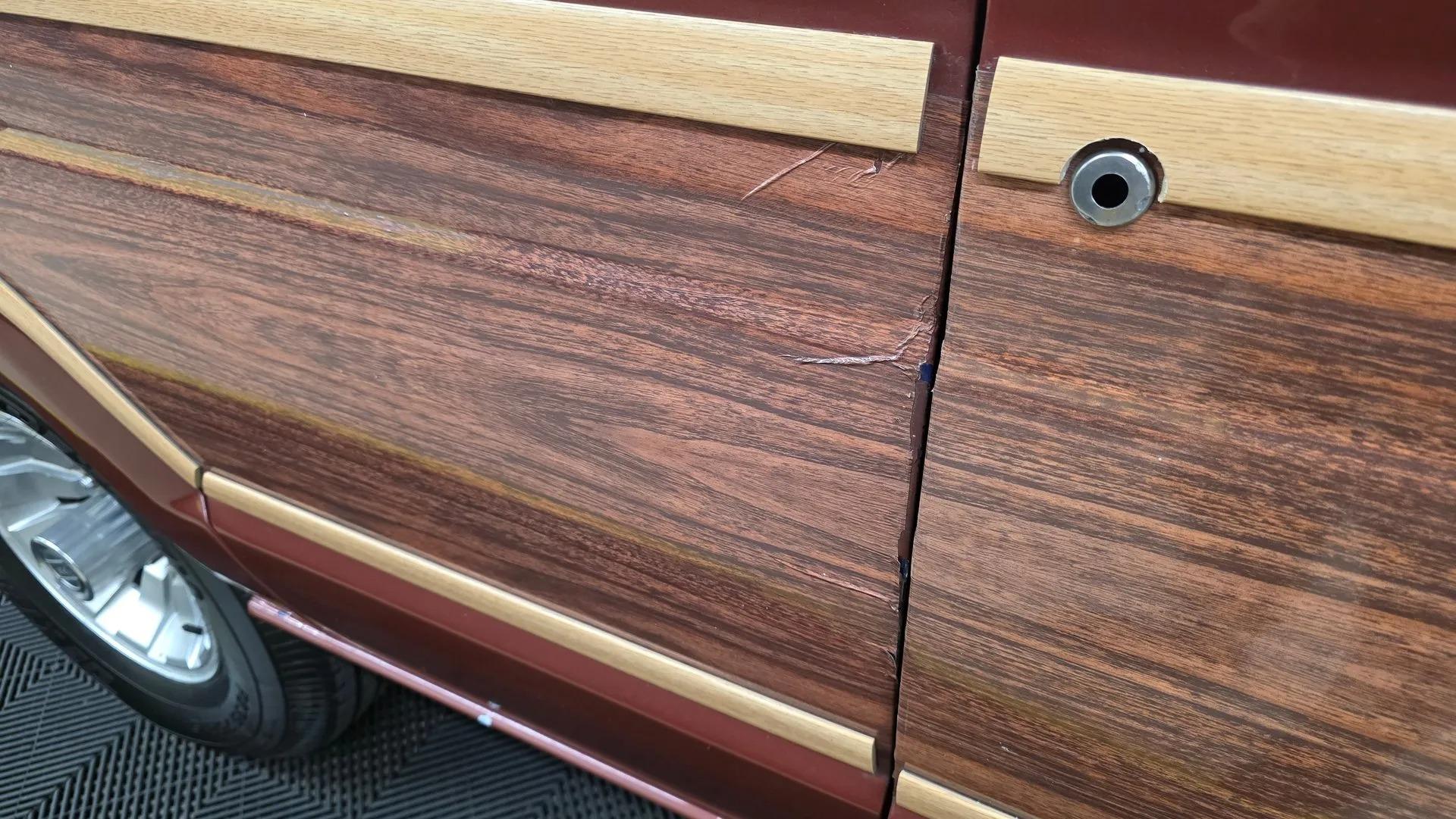 1984 Jeep Grand Wagoneer