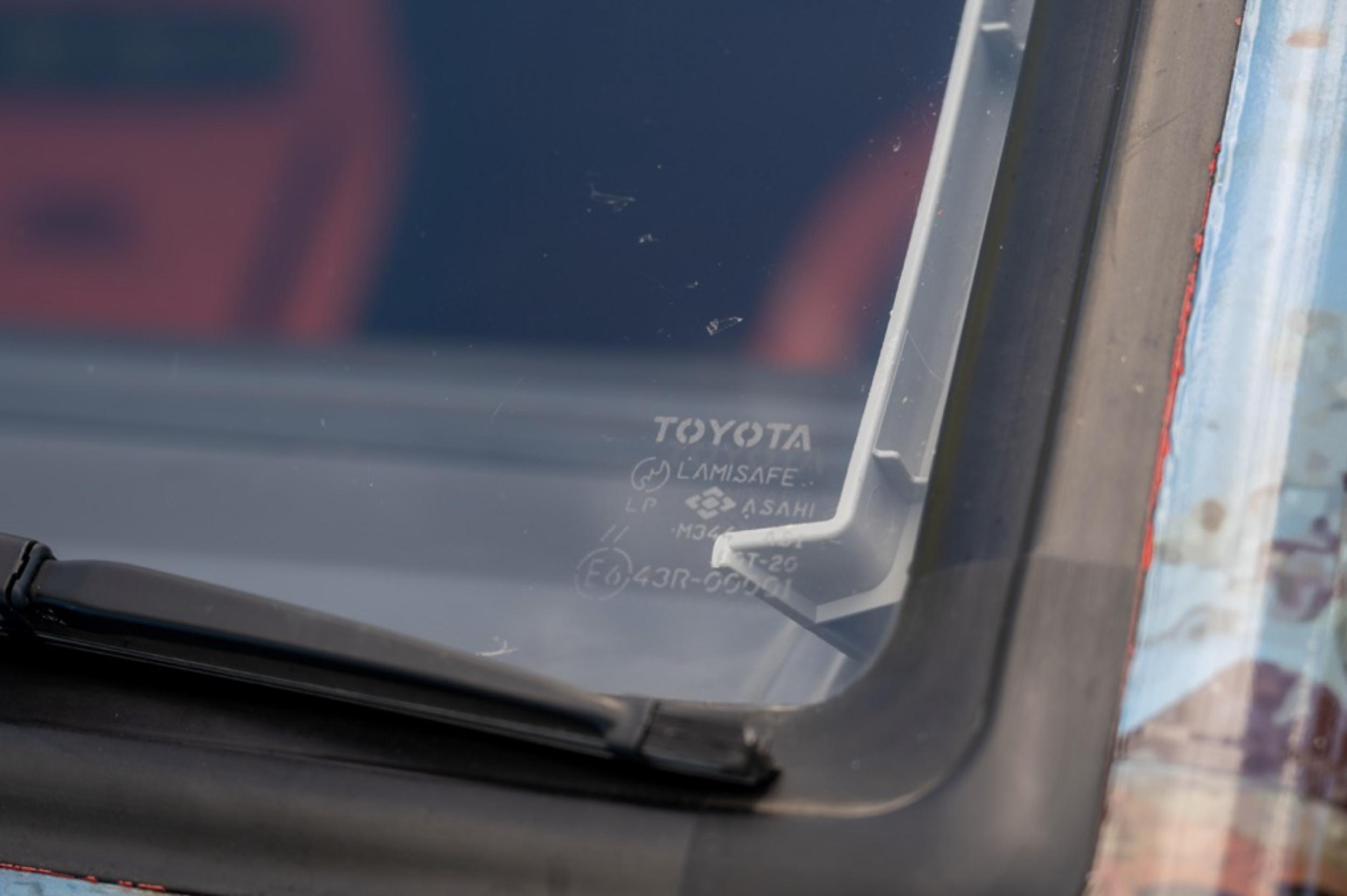 SEMA-Featured 1995 Toyota Land Cruiser HZJ75