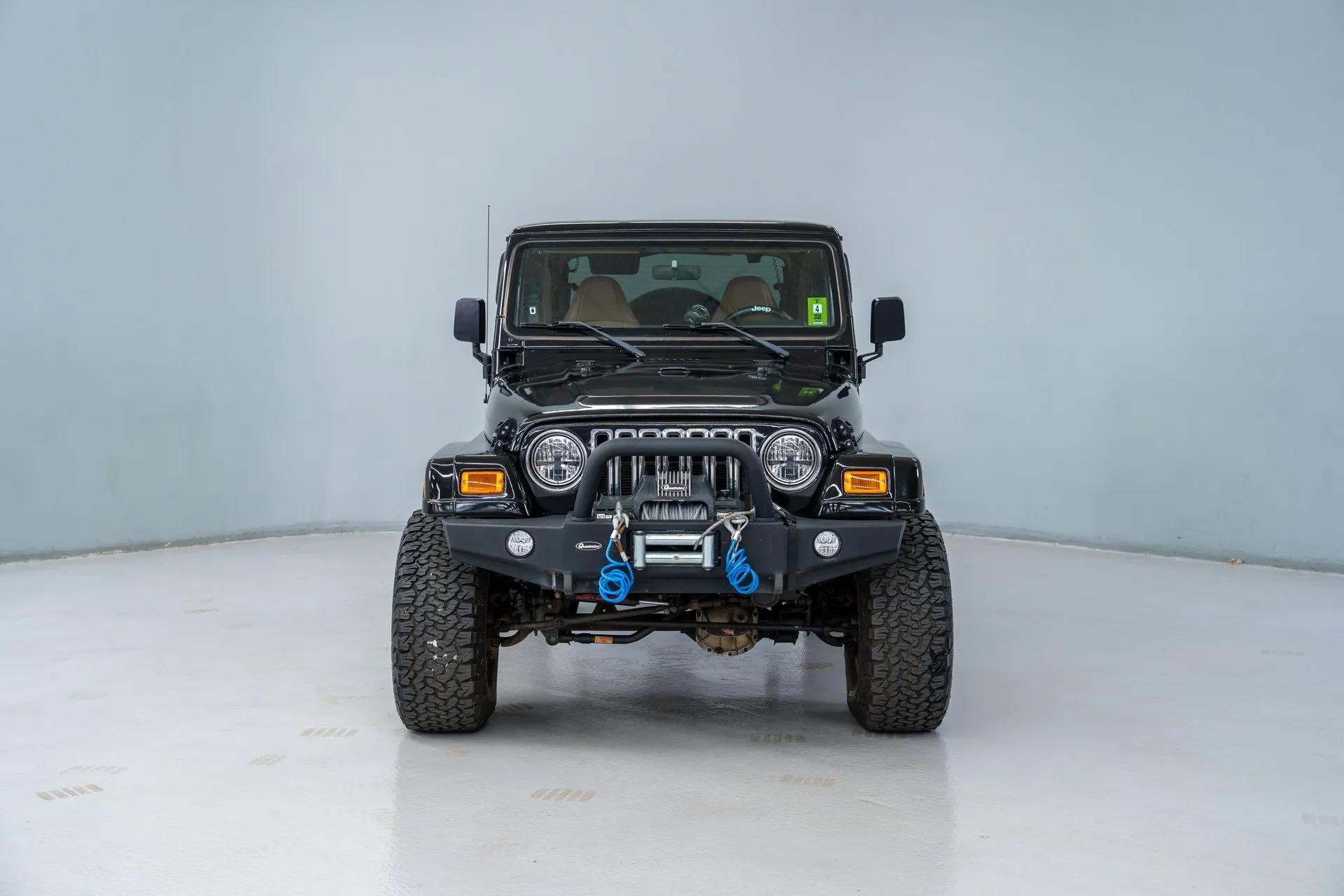 V8-Powered 1998 Jeep Wrangler Sahara - 4
