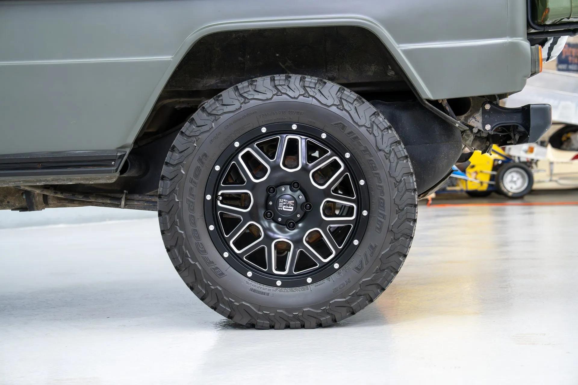 1995 Mercedes-Benz 230GE Puch G-Class