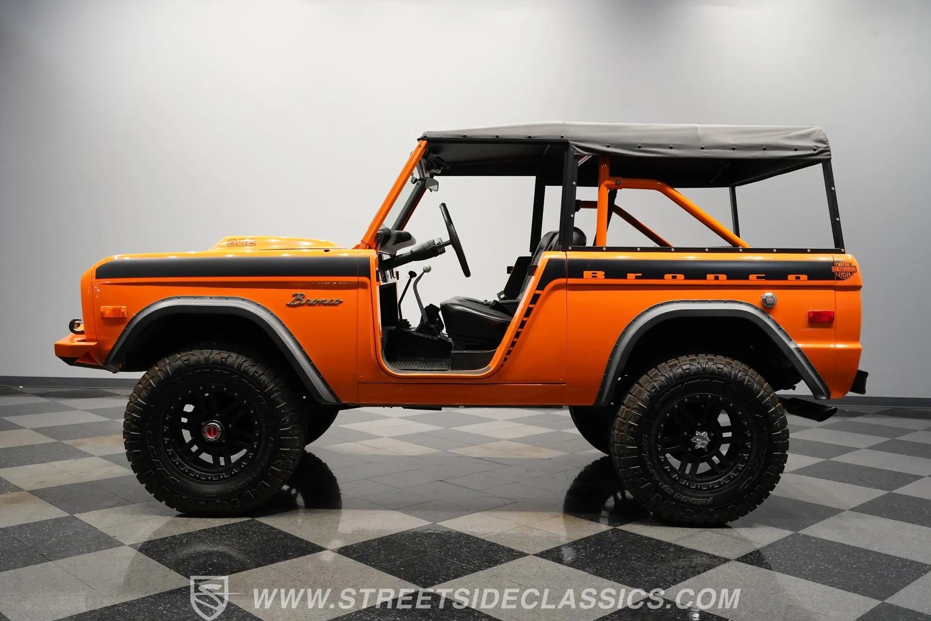1974 Ford Bronco Roadster Tribute - 4