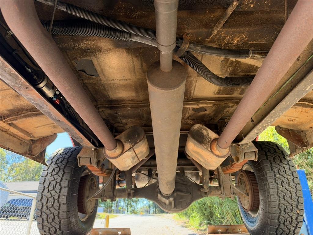 1972 Chevrolet Suburban K20 Custom Deluxe 4x4