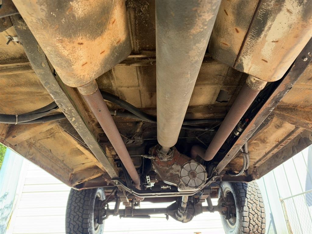 1972 Chevrolet Suburban K20 Custom Deluxe 4x4