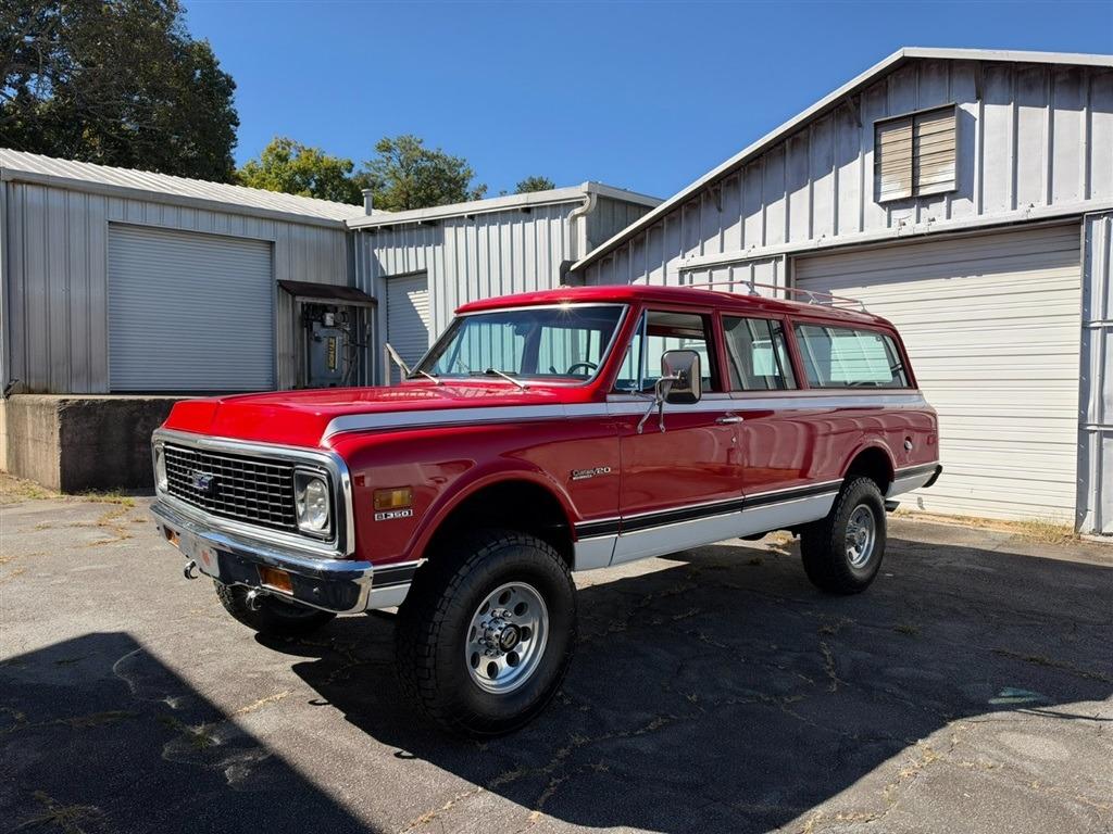 1972 Chevrolet Suburban K20 Custom Deluxe 4x4