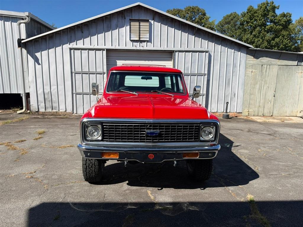 1972 Chevrolet Suburban K20 Custom Deluxe 4x4