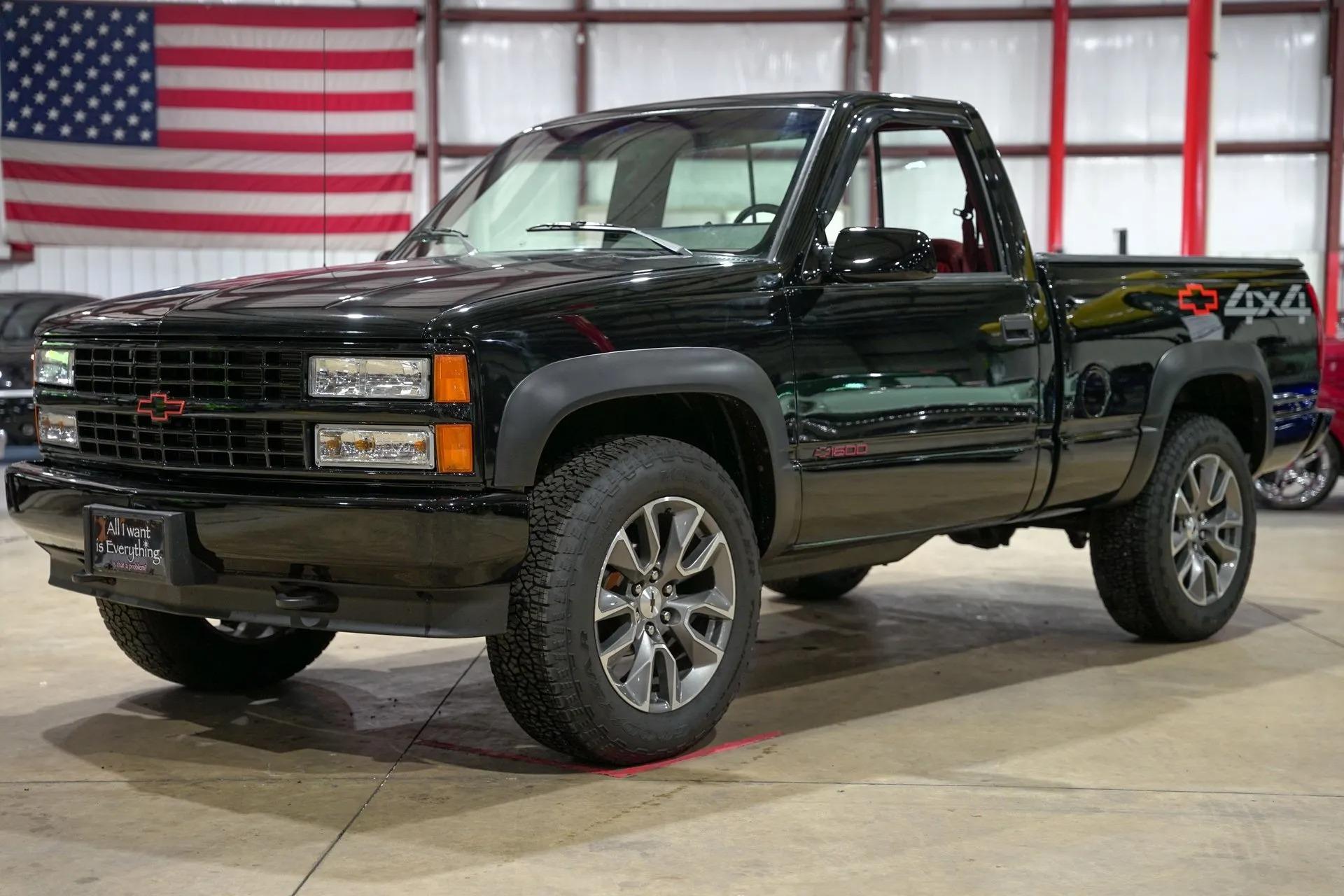 1990 Chevrolet K-1500 Scottsdale - 2
