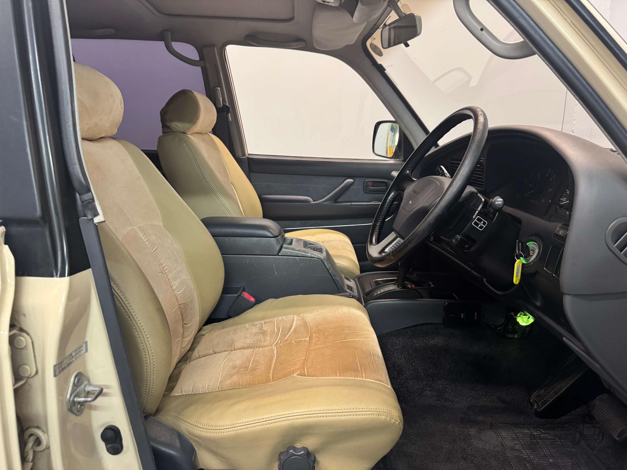 1993 Toyota Land Cruiser VX Limited