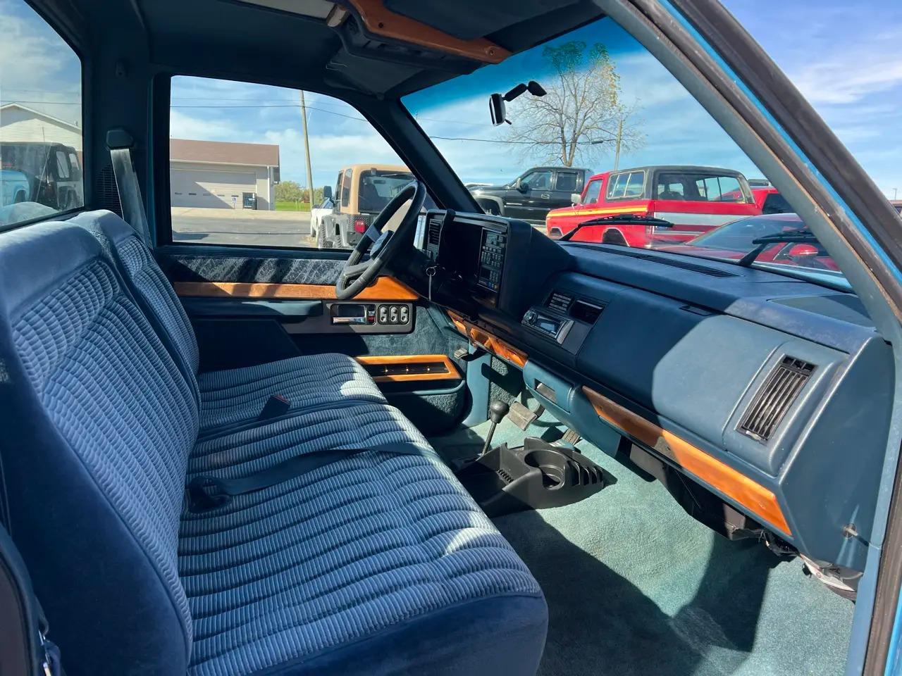 1994 Chevrolet K1500 Sport Side