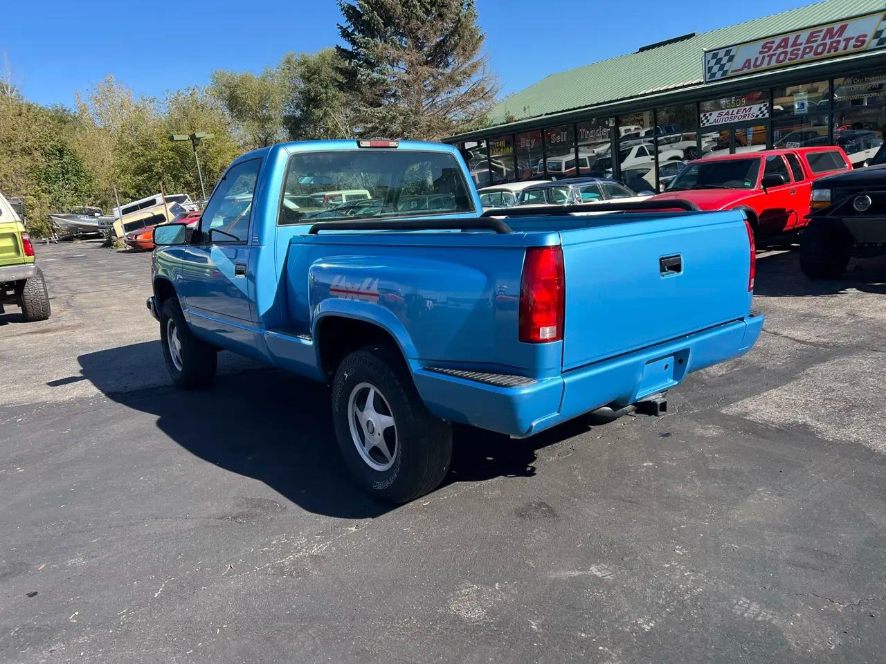 1994 Chevrolet K1500 Sport Side - 3