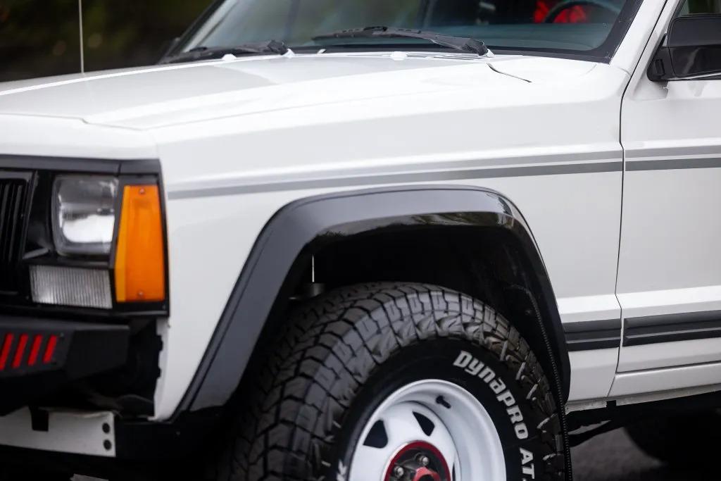 1988 Jeep Comanche Pioneer