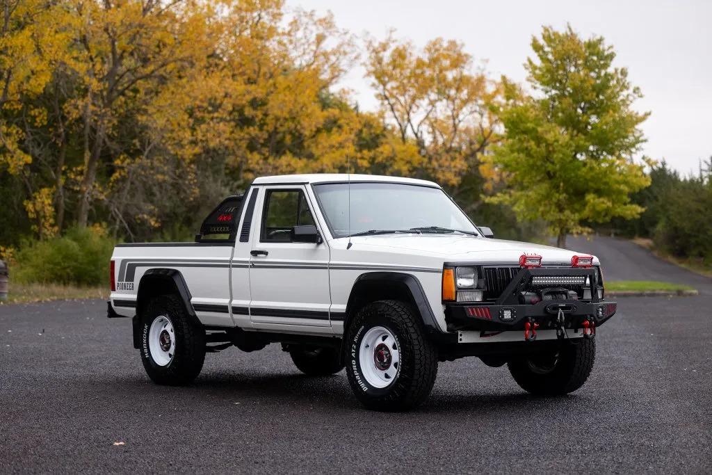 1988 Jeep Comanche Pioneer