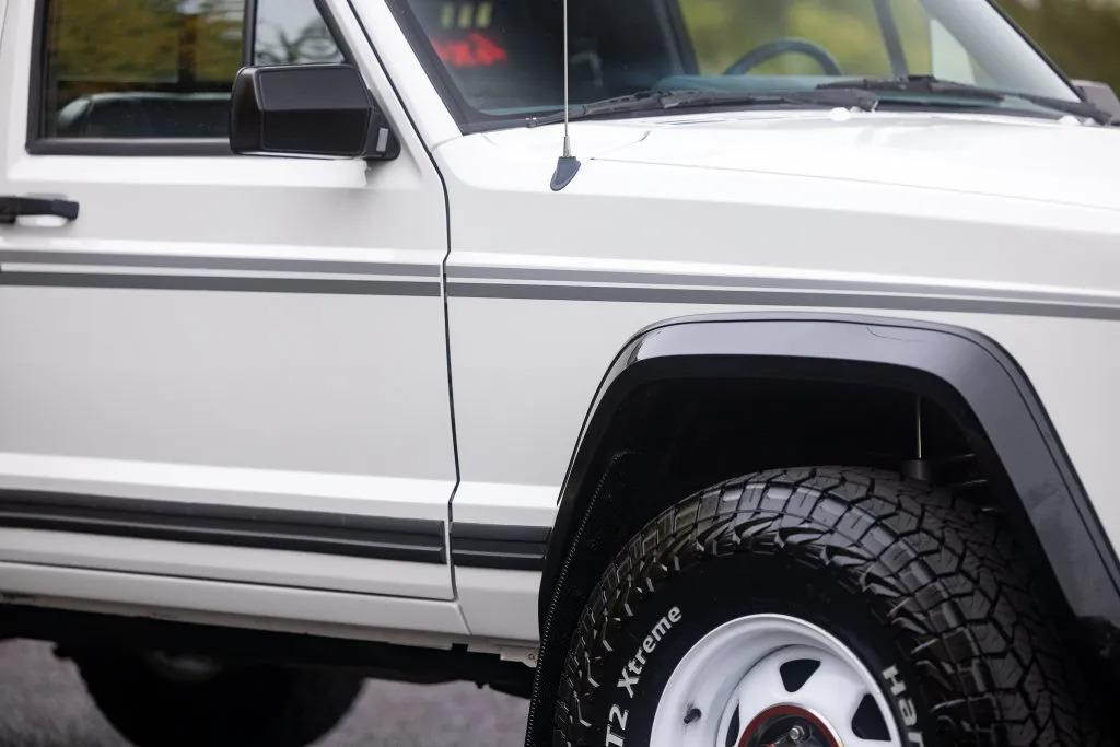 1988 Jeep Comanche Pioneer