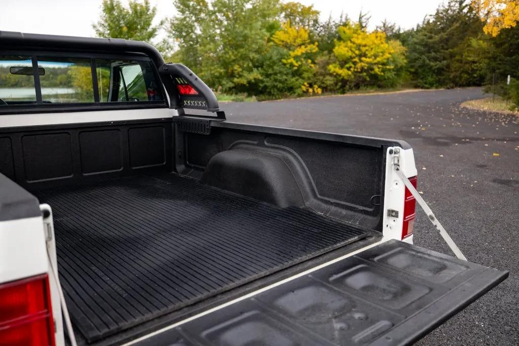 1988 Jeep Comanche Pioneer