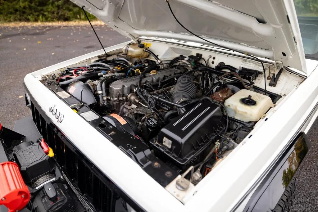 1988 Jeep Comanche Pioneer
