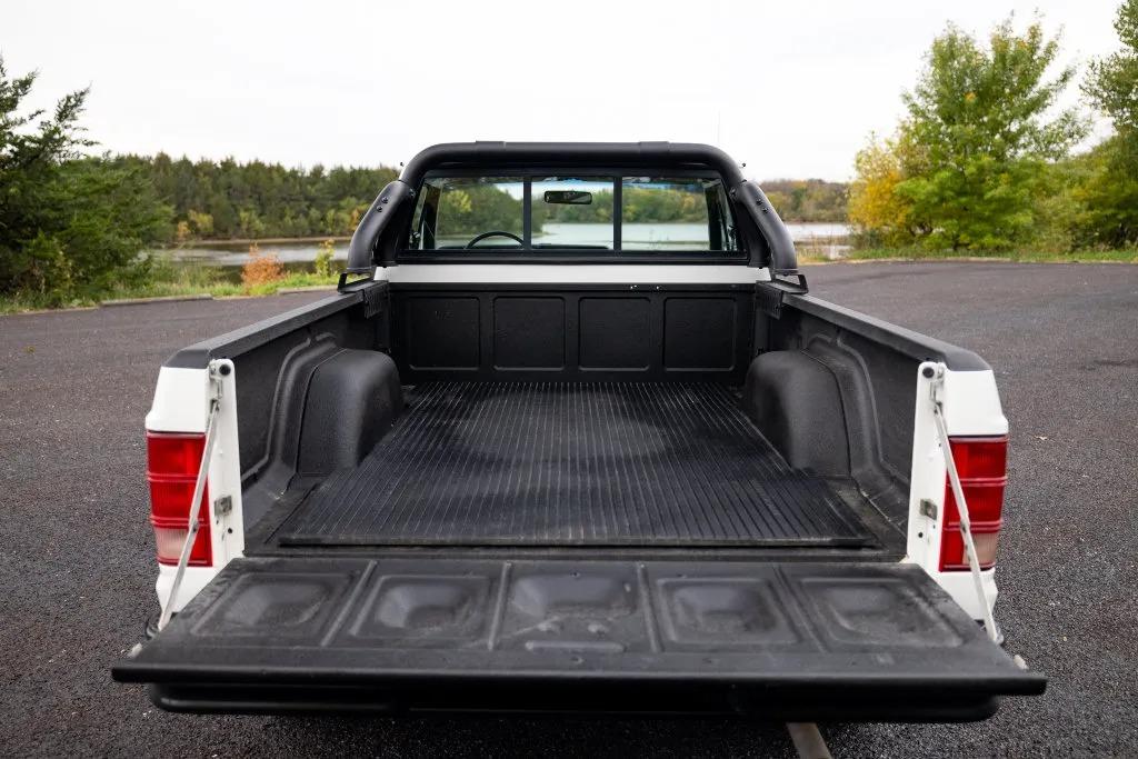 1988 Jeep Comanche Pioneer