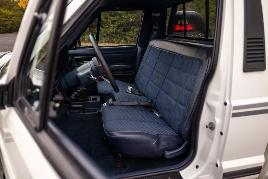1988 Jeep Comanche Pioneer