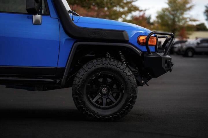 Modified 2008 Toyota FJ Cruiser