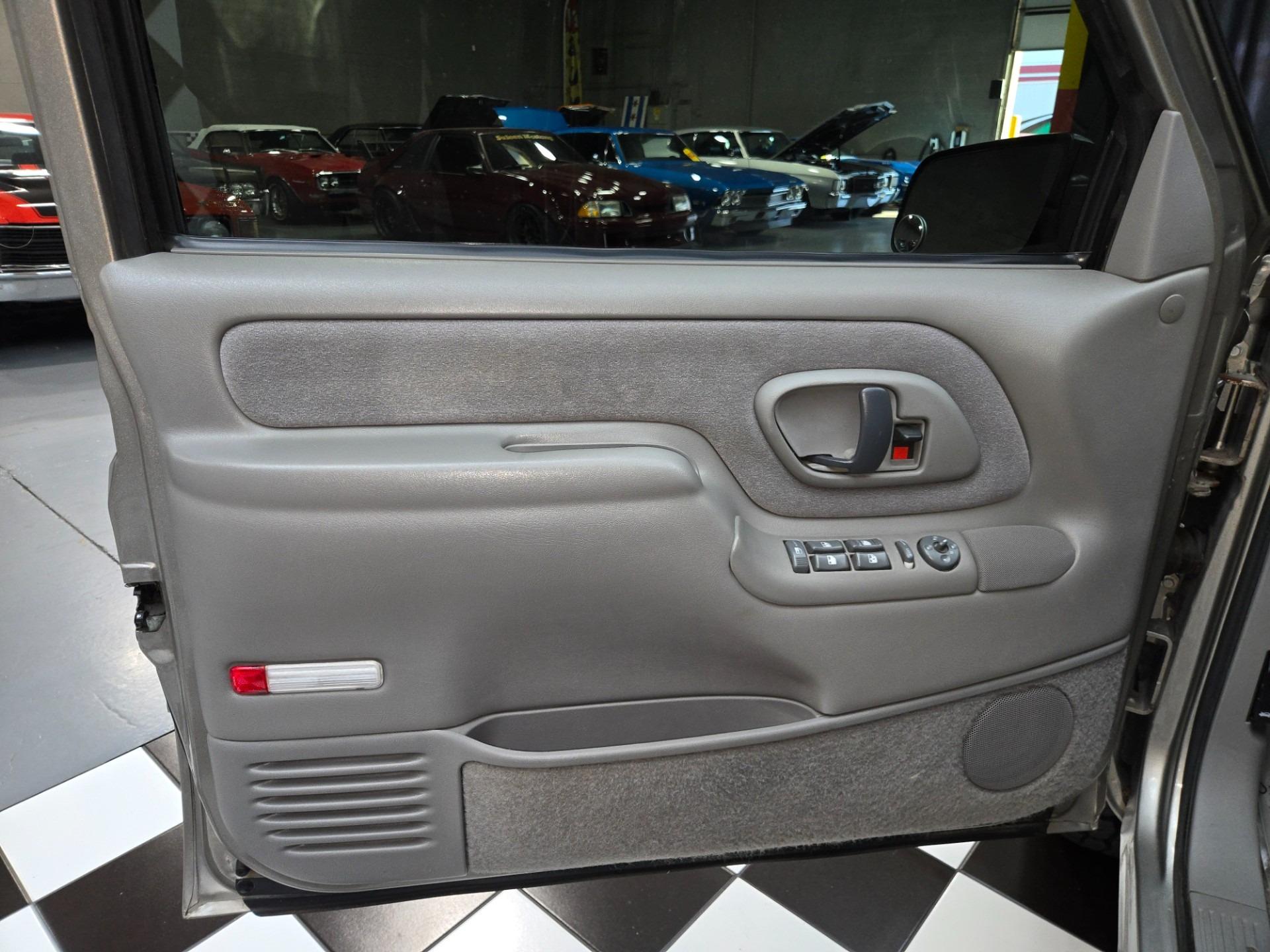 1-Owner 1999 GMC Yukon SLE