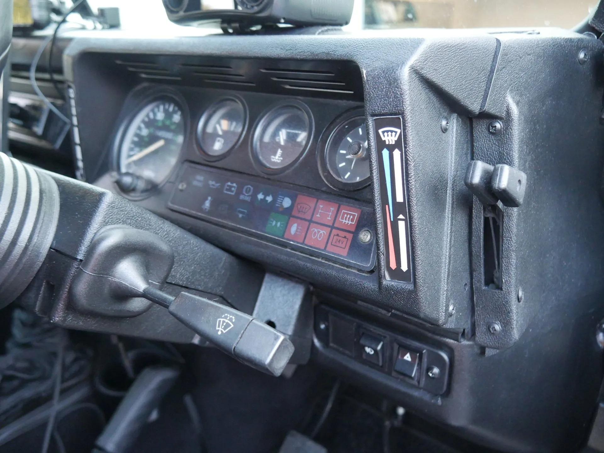 1996 Land Rover Defender 90