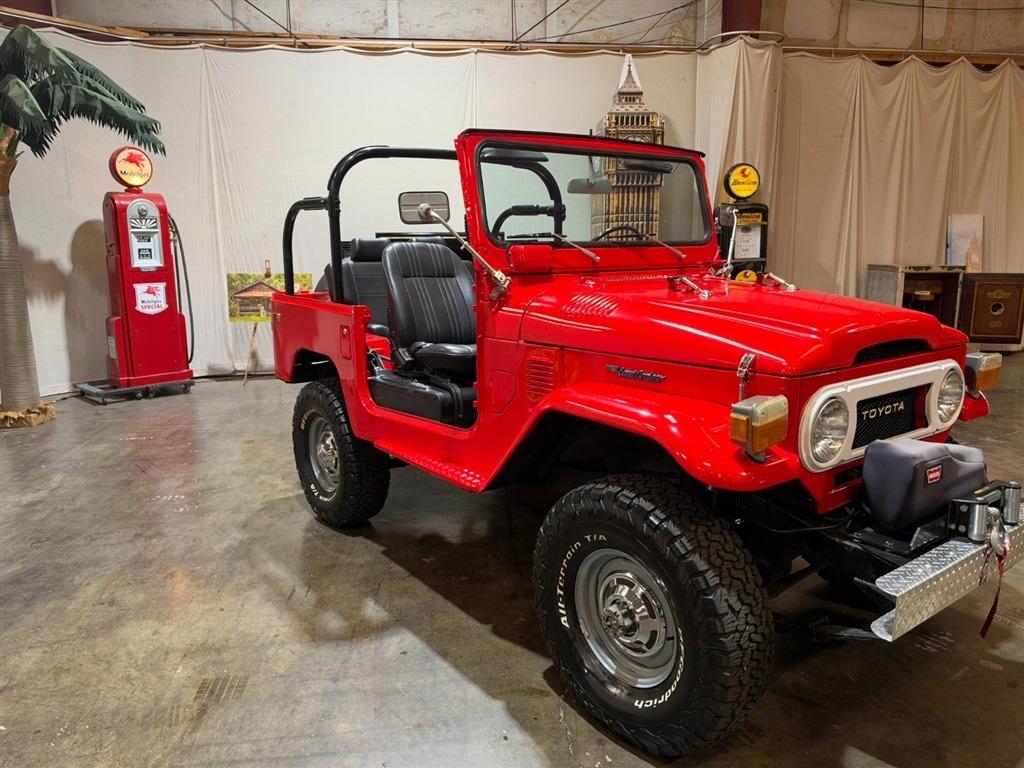 1976 Toyota Land Cruiser FJ40 - 4
