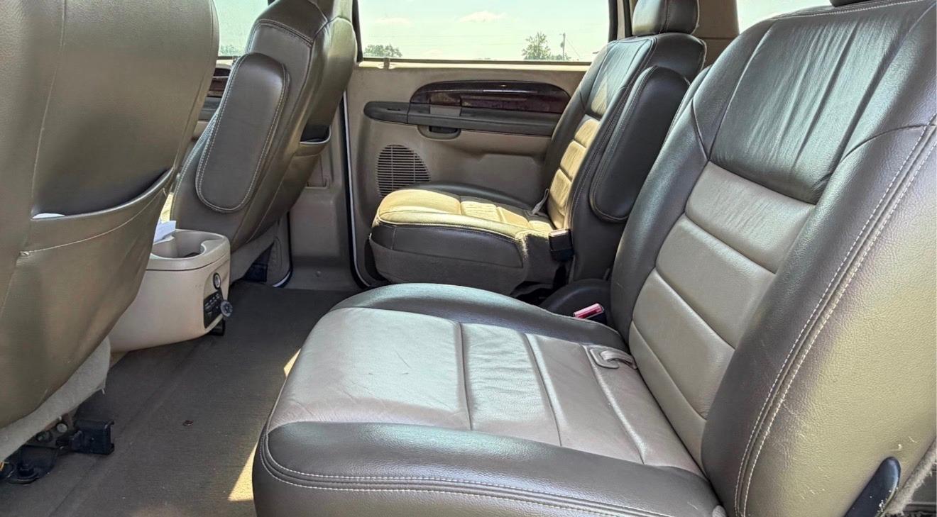 2004 Ford Excursion Eddie Bauer