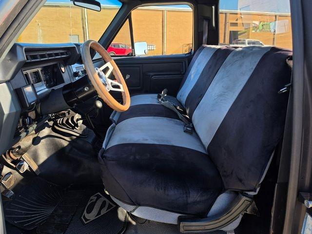 1981 Ford F-100 SWB 4x4