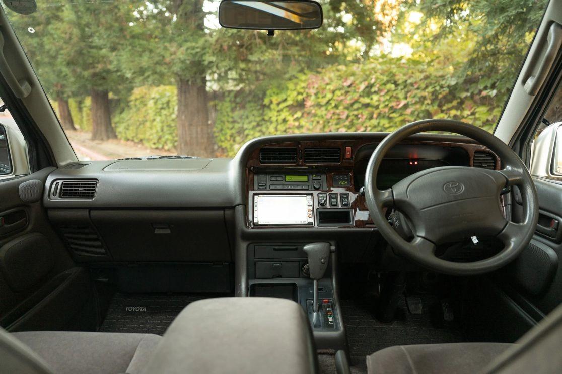 1997 Toyota HiAce Super Custom Limited
