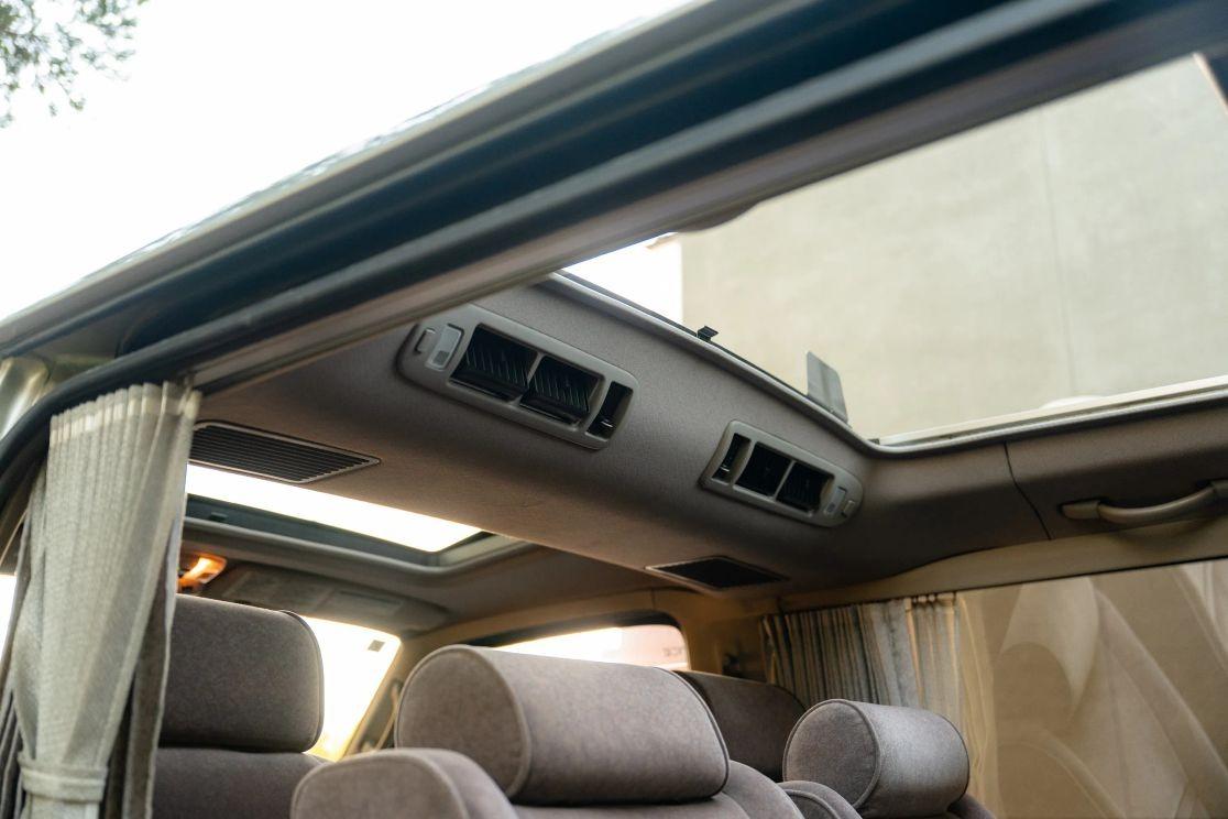 1997 Toyota HiAce Super Custom Limited