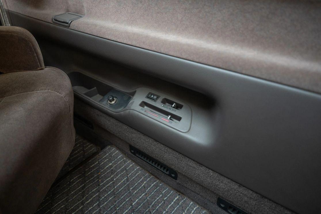 1997 Toyota HiAce Super Custom Limited
