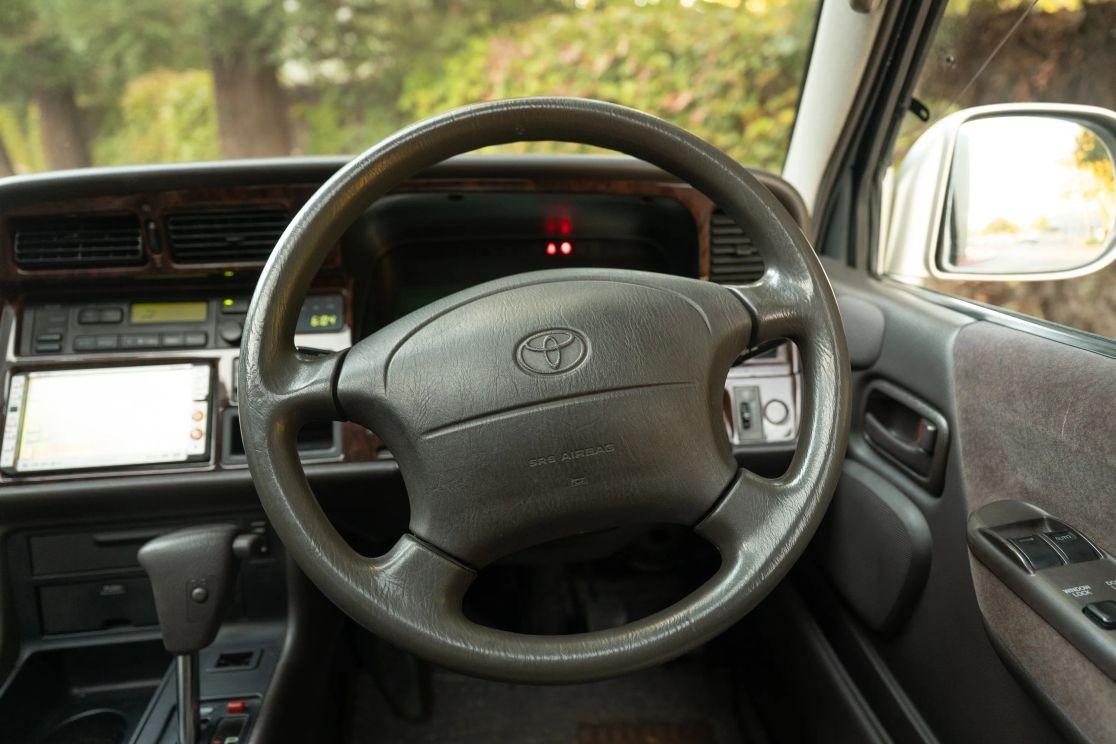 1997 Toyota HiAce Super Custom Limited