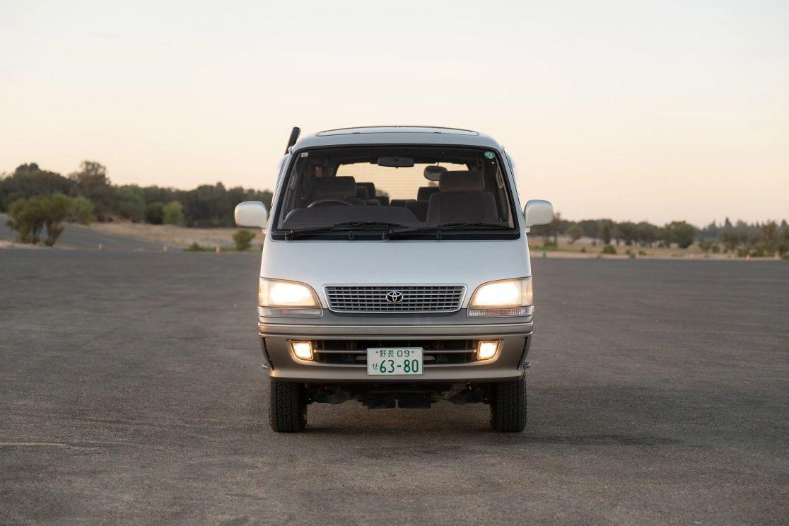1997 Toyota HiAce Super Custom Limited