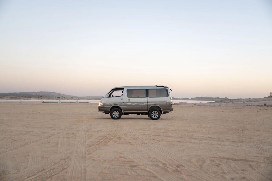 1997 Toyota HiAce Super Custom Limited