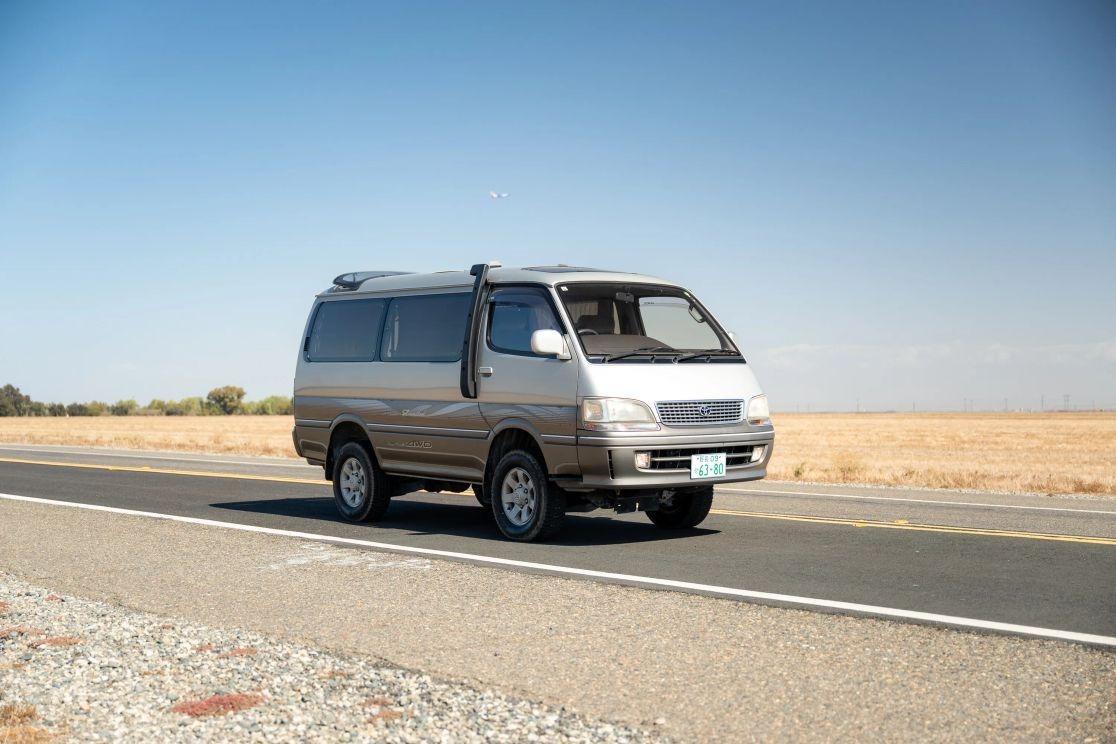 1997 Toyota HiAce Super Custom Limited
