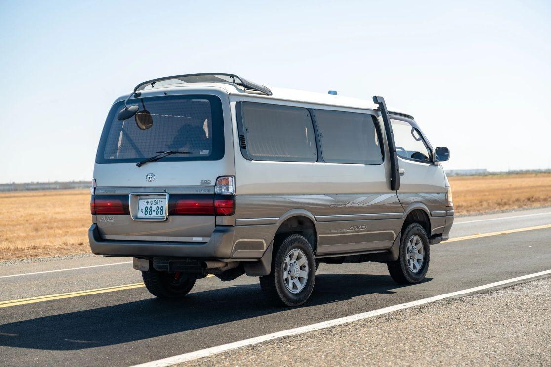 1997 Toyota HiAce Super Custom Limited