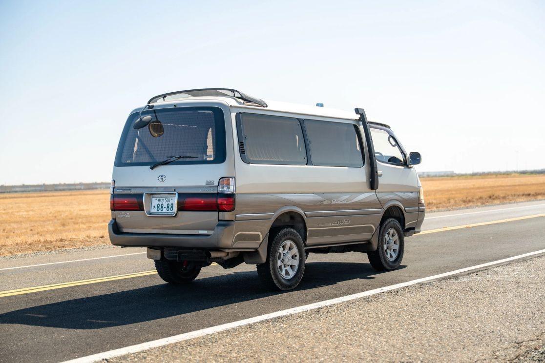 1997 Toyota HiAce Super Custom Limited