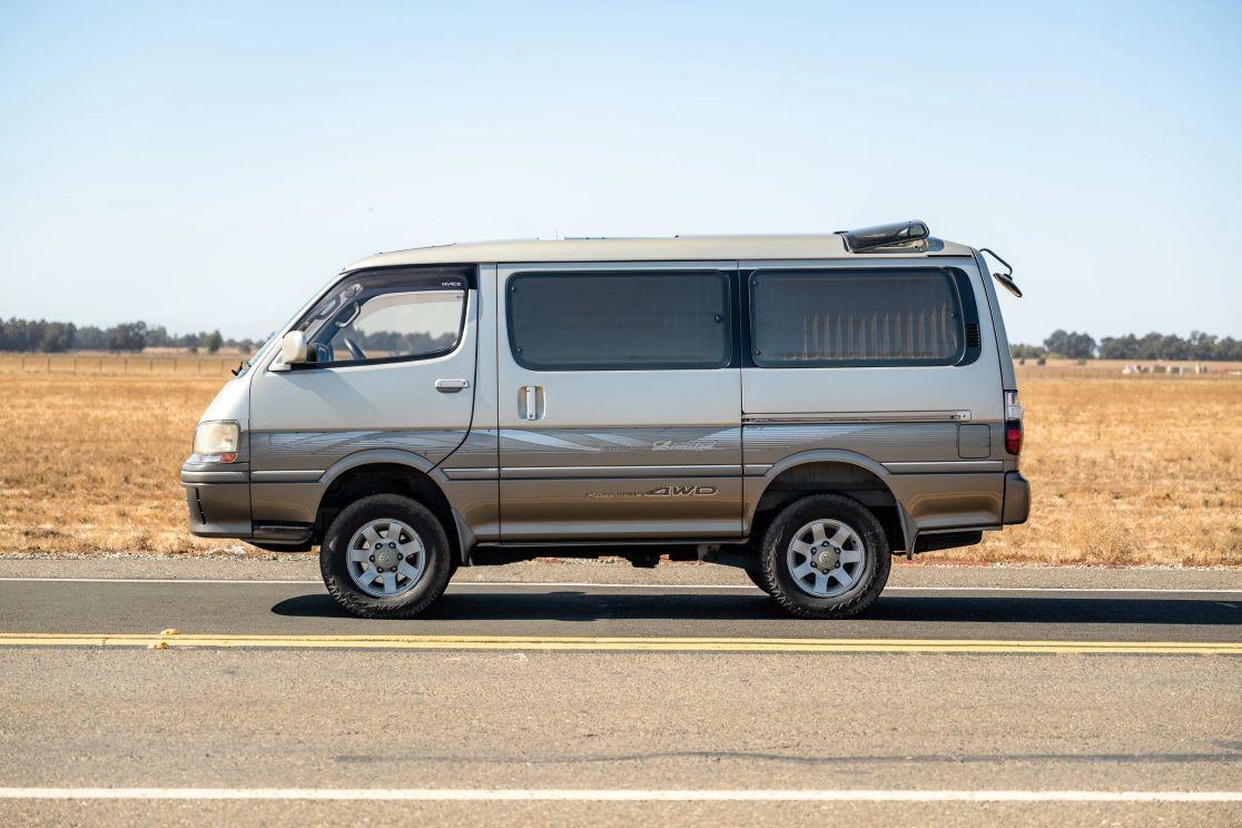 1997 Toyota HiAce Super Custom Limited