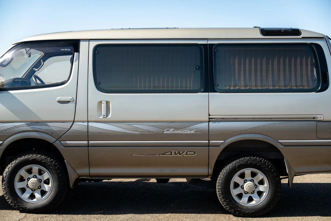 1997 Toyota HiAce Super Custom Limited