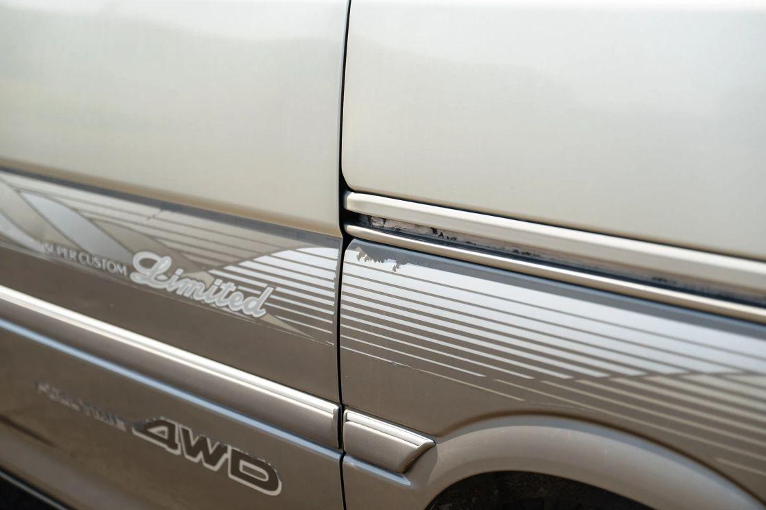 1997 Toyota HiAce Super Custom Limited