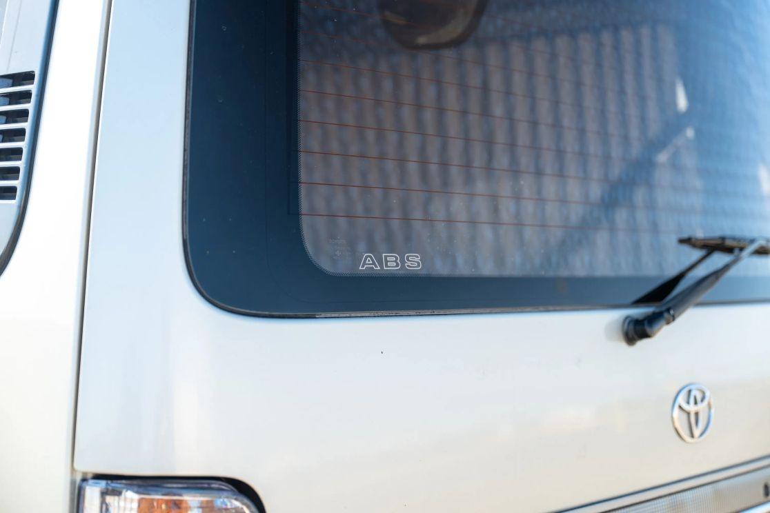 1997 Toyota HiAce Super Custom Limited