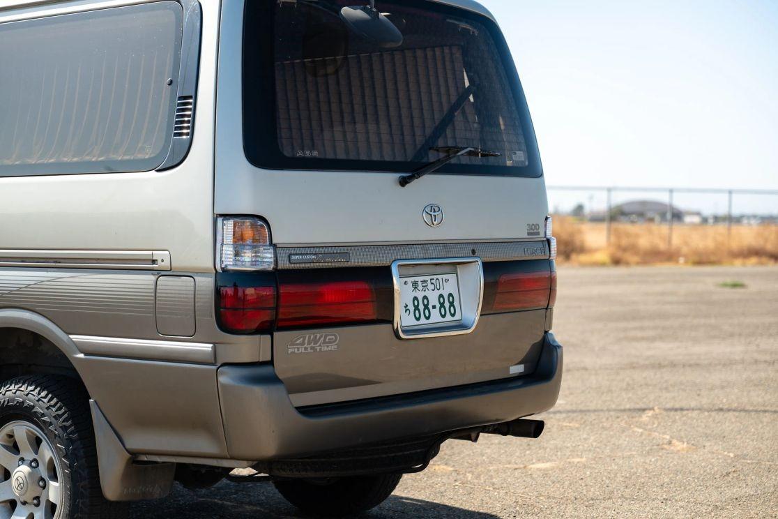 1997 Toyota HiAce Super Custom Limited
