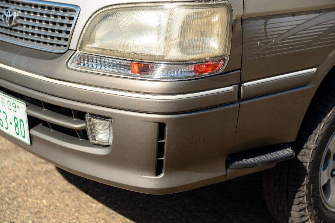 1997 Toyota HiAce Super Custom Limited